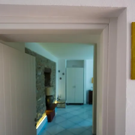 Ispani Inn Resort 住宿加早餐酒店 Ispani