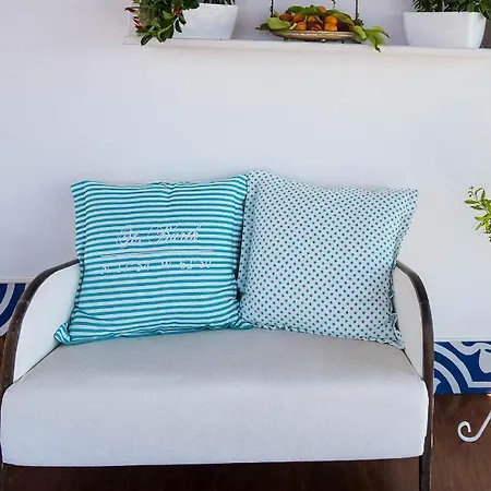 Ispani Inn Resort 住宿加早餐酒店 Ispani