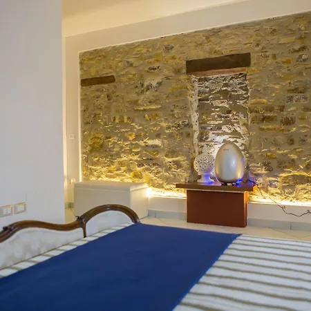 Ispani Inn Resort 住宿加早餐酒店 Ispani