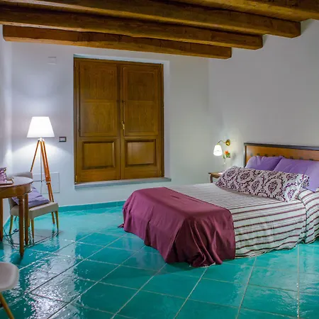 Ispani Inn Resort Ispani