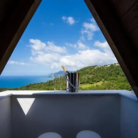 ベッド・アンド・ブレックファスト Ispani Inn Resort