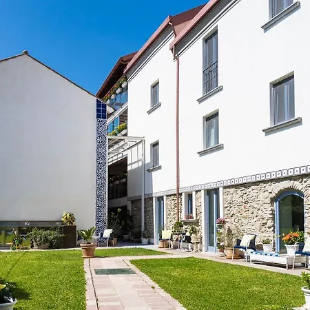 ベッド・アンド・ブレックファスト Ispani Inn Resort 3*