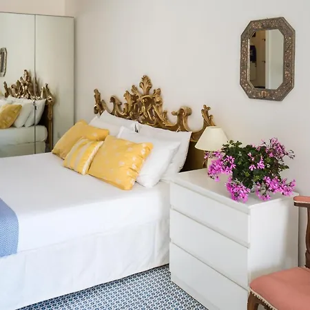 Bed and breakfast Ispani Inn Resort