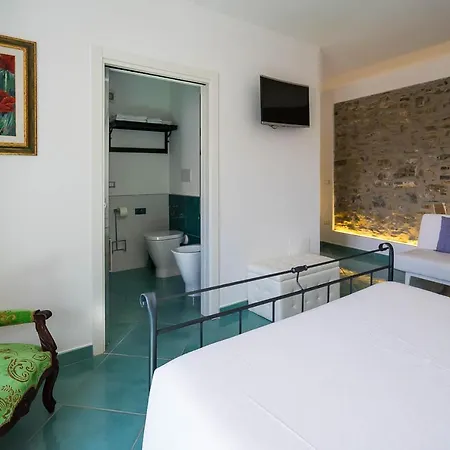 Ispani Inn Resort
