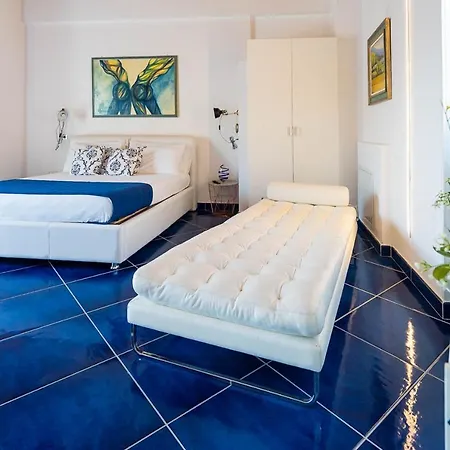 Bed and breakfast Ispani Inn Resort