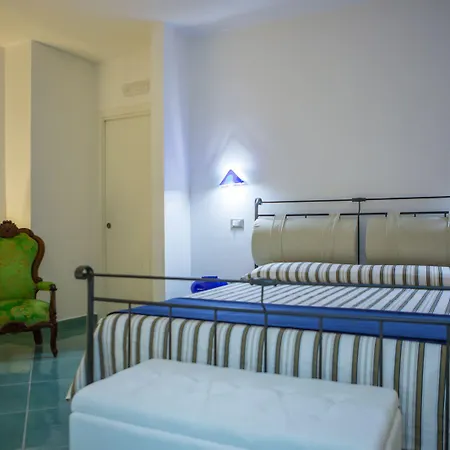 Ispani Inn Resort 3*