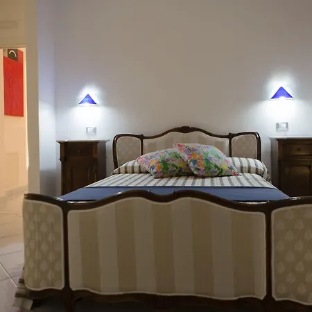 Ispani Inn Resort Bed and Breakfast 3*