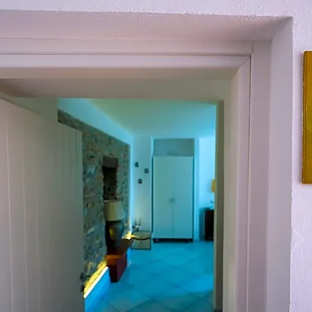 Ispani Inn Resort Bed & Breakfast 3*