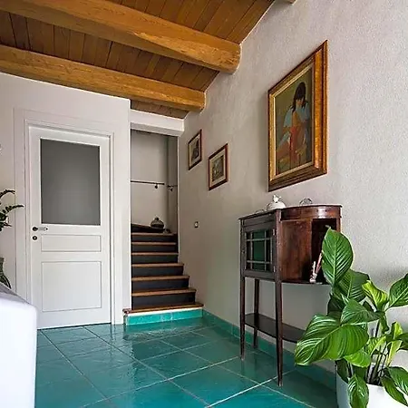 Bed & Breakfast Ispani Inn Resort 3*